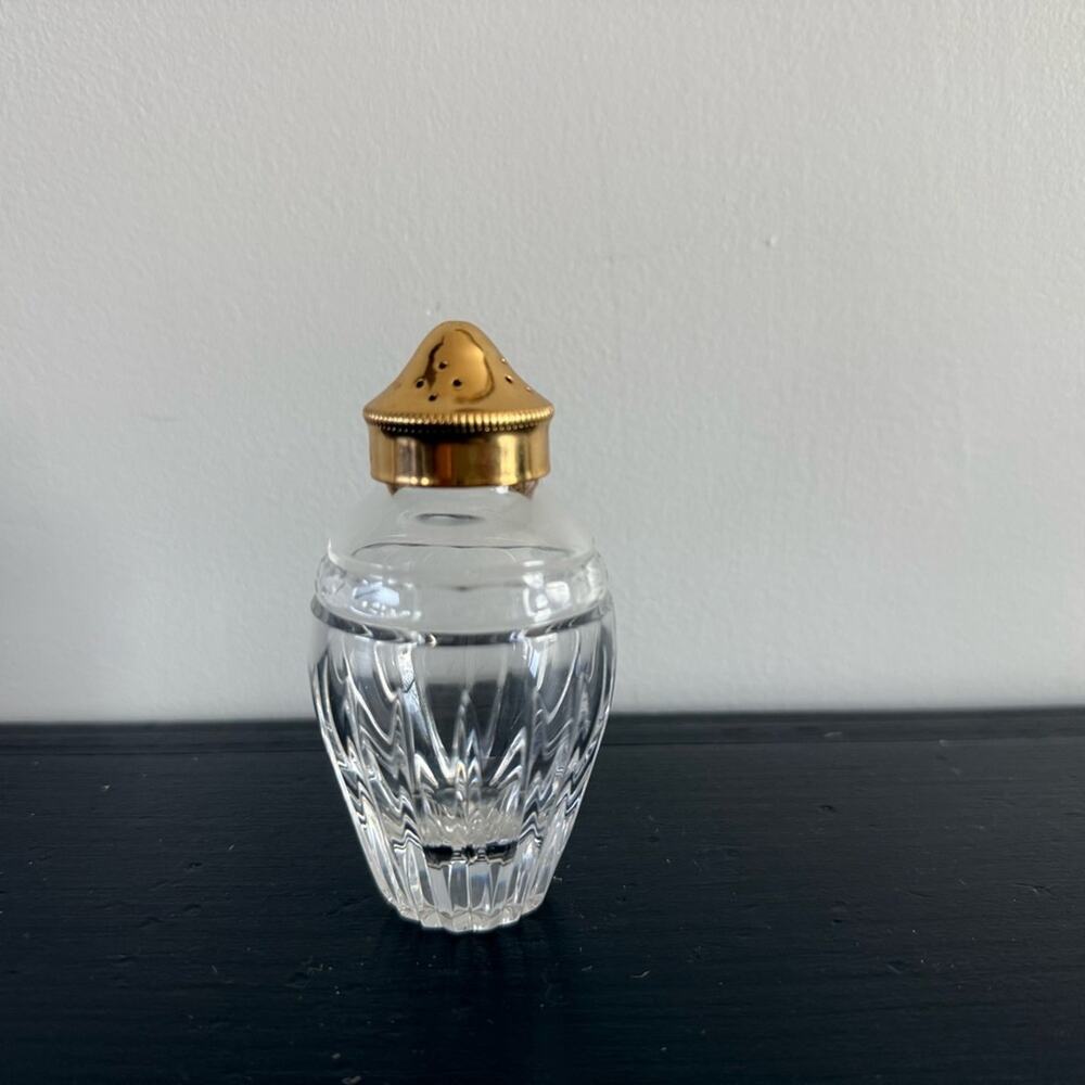 Waterford | Crystal Hanover Salt Shaker With Gold-Tone Lid Discontinued Marquis - Picture 5 of 6